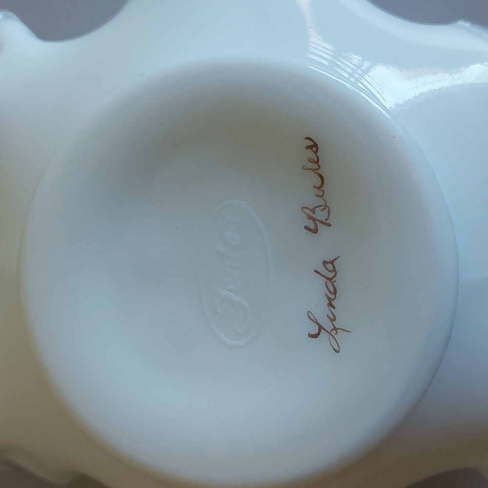 Fenton Ruffled Dish - Picture 3 of 6